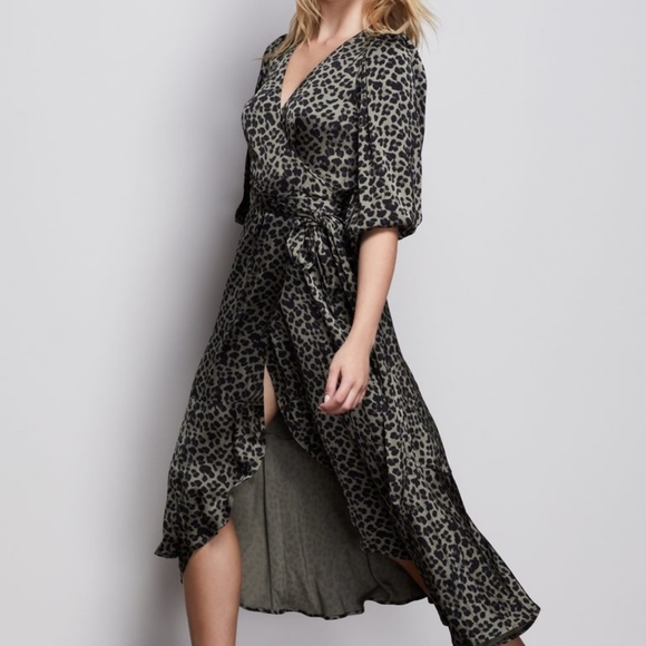 Good American Dresses & Skirts - NWT Good American The wrap body leopard dress